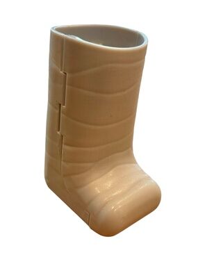 18” Doll Leg Cast White Hinged Accessory